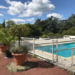 Charme Et Tranquillité, Dans Résidence Avec Piscine, L’aparté - Sejouraix Appartement Aix-les-Bains
