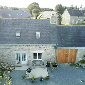 Le Petit Coin Hébergement de vacances Bourbriac